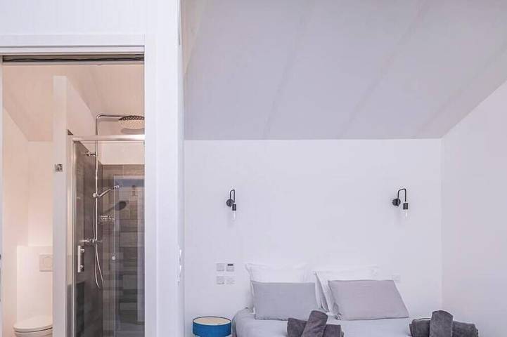 Location de vacances pour 12 personnes, avec piscine à Dollon - 2