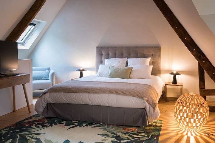 Gîte pour 4 personnes, avec terrasse ainsi que piscine et jardin à Malansac - 2