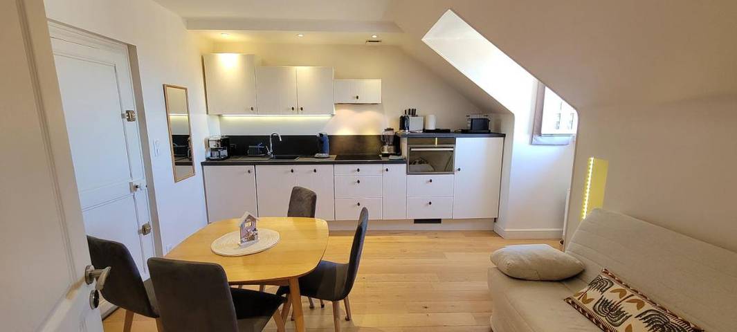 Gîte pour 4 personnes, avec vue dans Grand Casino de Cabourg