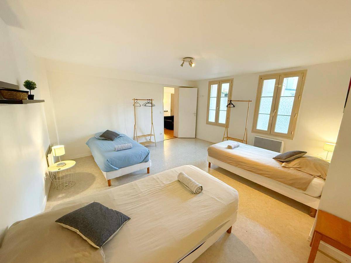 Appartement entier, Two-Bedroom Apartment in Bray-sur-Seine, Seine-et-Marne
