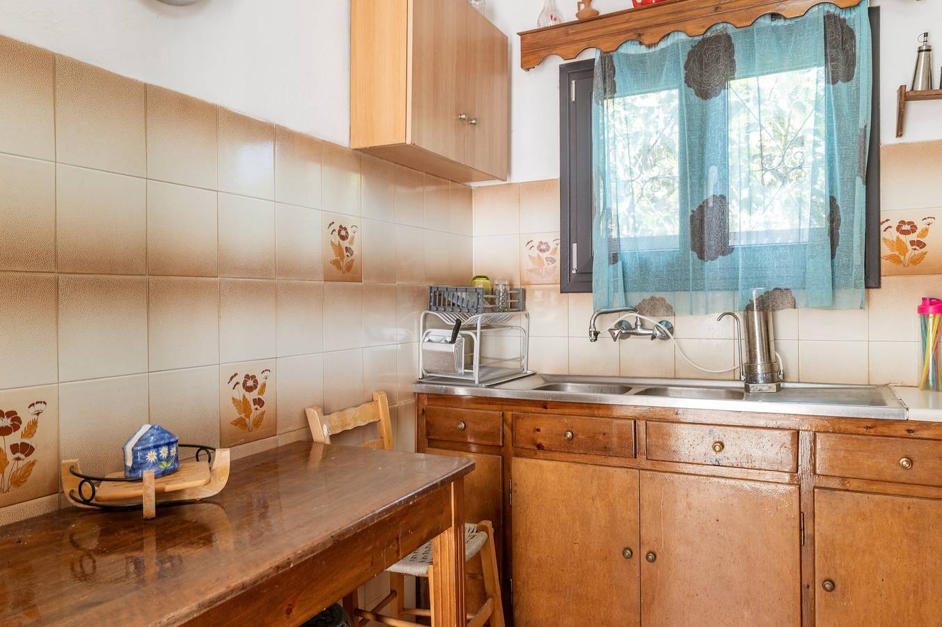 Ferienhaus 'Andros Traditional House' mit Bergblick, privater Terrasse und privatem Garten in Pera Chorio, Andros