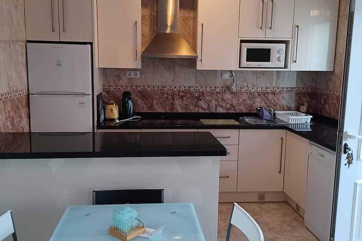 Chalet para 5 personas, con balcón y piscina - 1