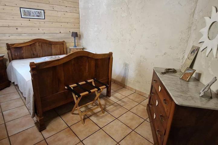 Location de vacances pour 5 personnes, avec jardin à Tourves - 2