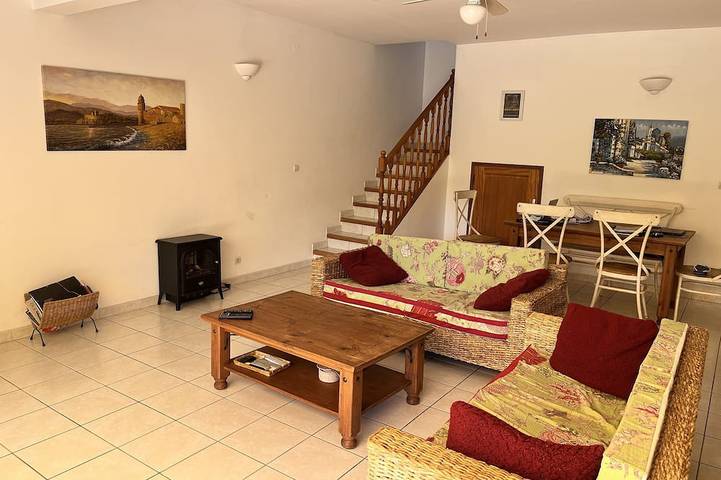 Location de vacances pour 8 personnes, avec jardin à Saint-Génis-des-Fontaines - 4