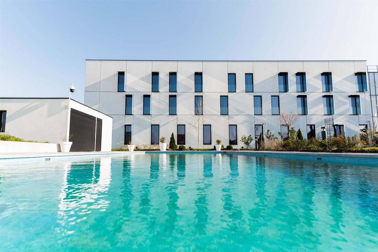 Hotel Dali Val d'Europe, Tapestry Collection by Hilton in Chanteloup-en-Brie, Seine-et-Marne