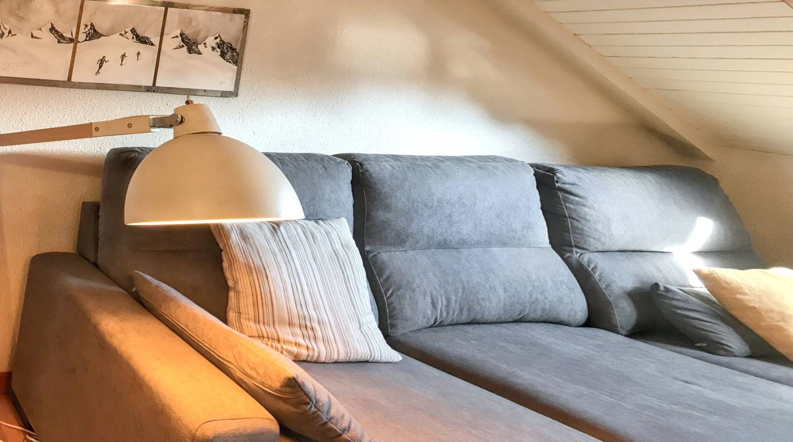 Entire apartment, Cozy apartment in Benasque 45 m² with shared pool in Cerler, Benasque