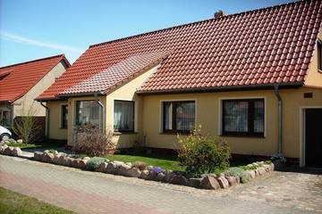 Ferienwohnung für 5 Personen, mit Terrasse und Garten in Vipperow