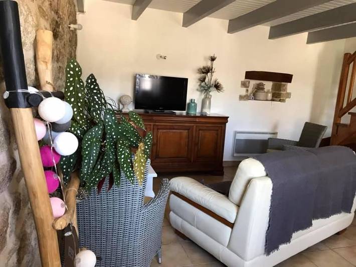 Location de vacances pour 4 personnes, avec jardin à Plonévez-Porzay - 2