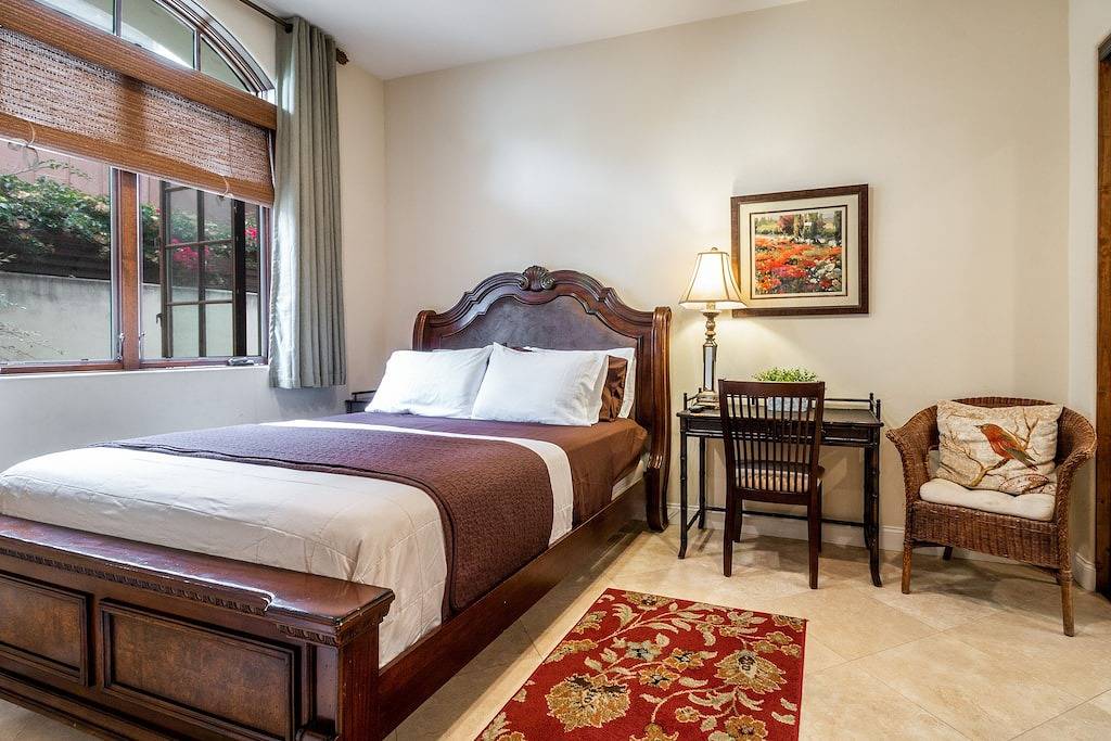 Ganze Wohnung, Charmant, elegant, Luxus, zu Fuß zum Moonlight Beach & Downtown in Encinitas, San Diego County