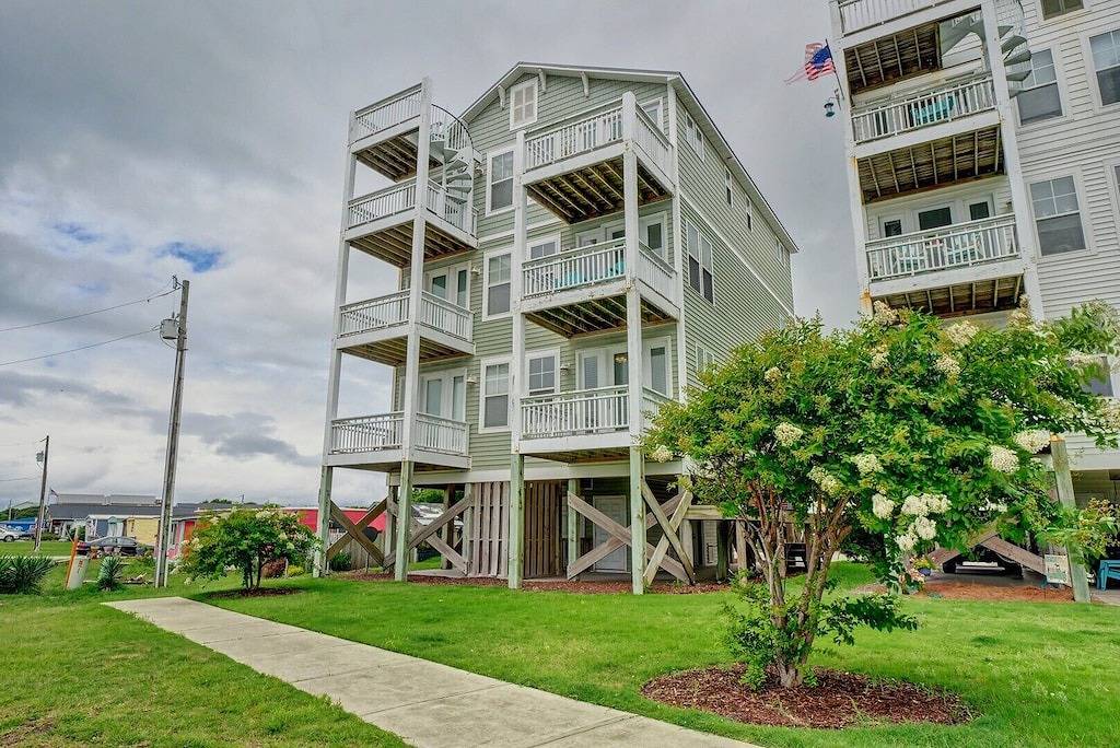3 Bedroom Townhome in Surf City in Surf City, Topsail Island