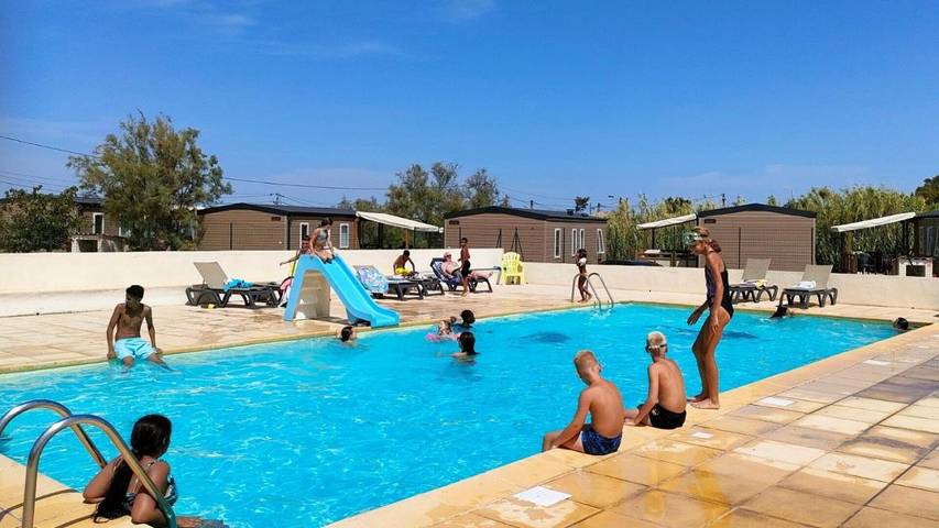 Camping para 6 personas, con terraza y piscina, Se admiten mascotas - 1