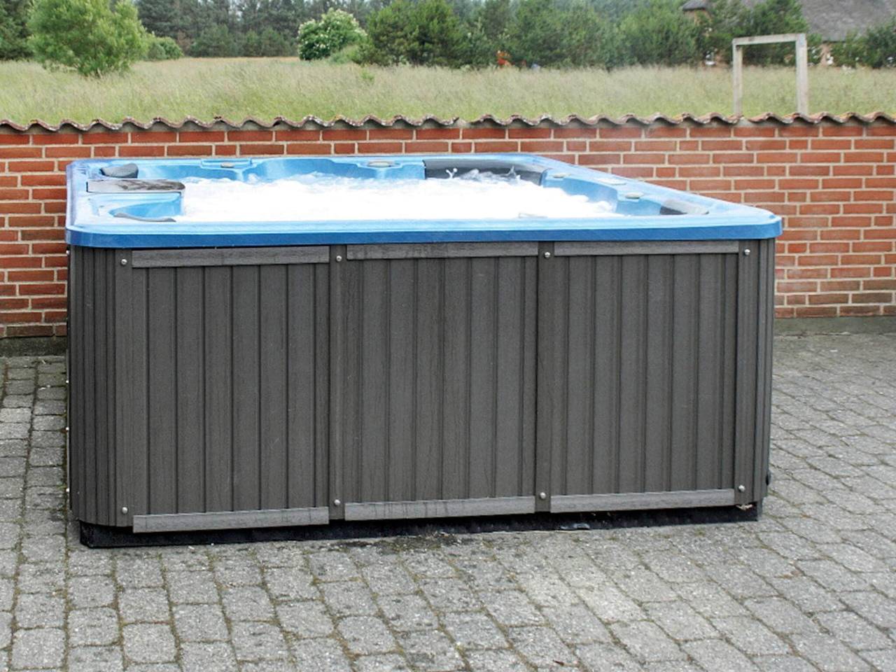 Luxury Retreat with Pool - By Traum Ferienwohnungen in Ulfborg, Holstebro Region