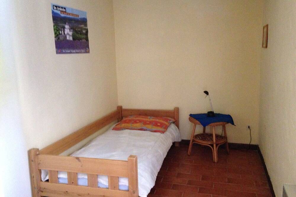 Petite maison en pierres, free wifi in Gras, Privas (arrondissement)