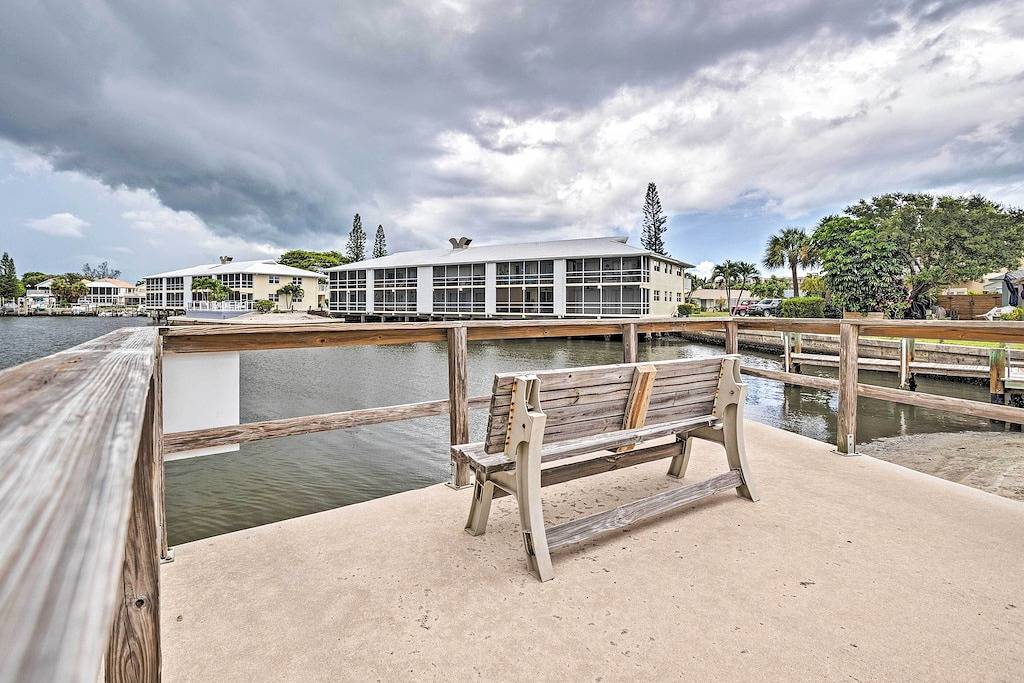 Jensen Beach Home: Walk to Beach Access! in Hutchinson Island