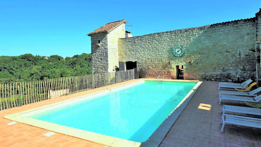 Maison de vacances pour 10 personnes, avec jardin ainsi que terrasse et piscine