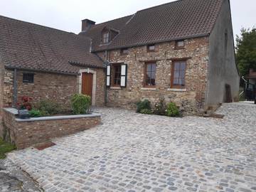Chambre d’hôte pour 3 personnes, avec terrasse ainsi que jardin et vue à Jodoigne
