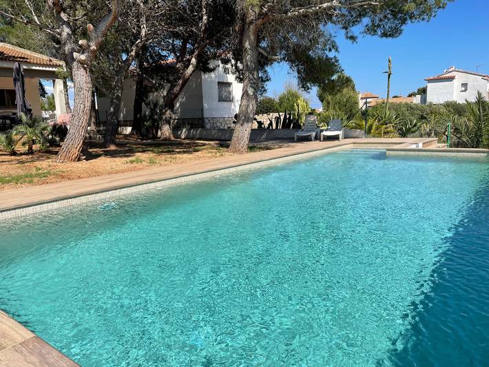 Location de vacances pour 8 personnes, avec jardin dans Les Tres Cales - 2