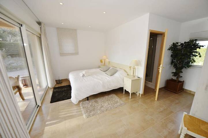Alquiler villa con vistas al mar, cerca de Cannes, tenis, piscina, sauna, hammam in Les Adrets-de-l'Estérel, Costa mediterránea (Francia)