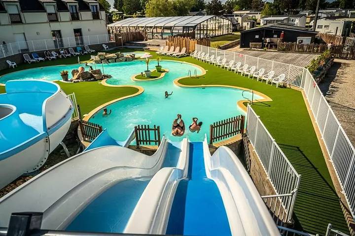 Camping für 7 Personen, mit Terrasse und Pool in Atlantikküste Frankreich - 2