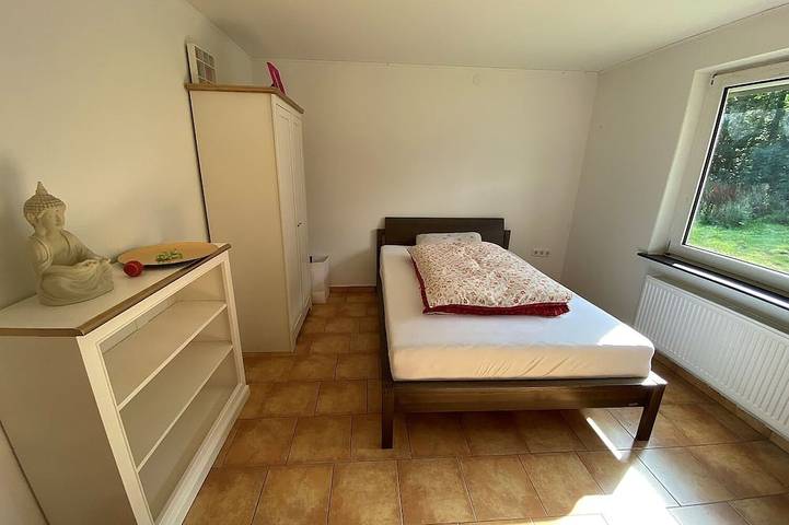 Ferienhaus für 3 Personen, mit Terrasse und Garten in Osteel - 2