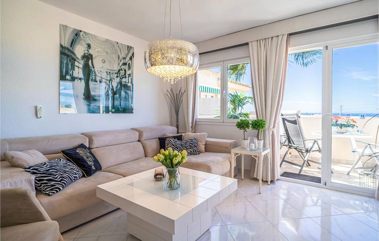 Vacation apartment for 6 people, with Terrace and Pool in Spain