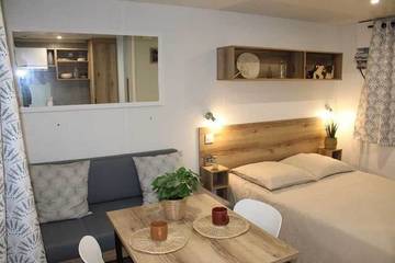 Mobil home pour 2 personnes, animaux acceptés à Charlieu