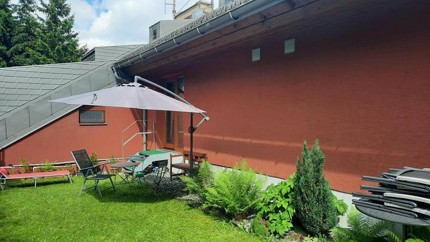 Ferienwohnung für 4 Personen, mit Terrasse und Garten sowie Sauna