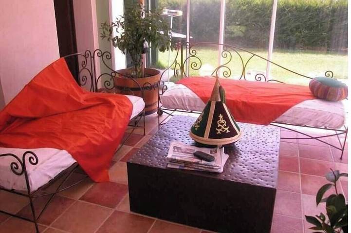 Location de vacances pour 8 personnes, avec jacuzzi et jardin à Caylus - 2