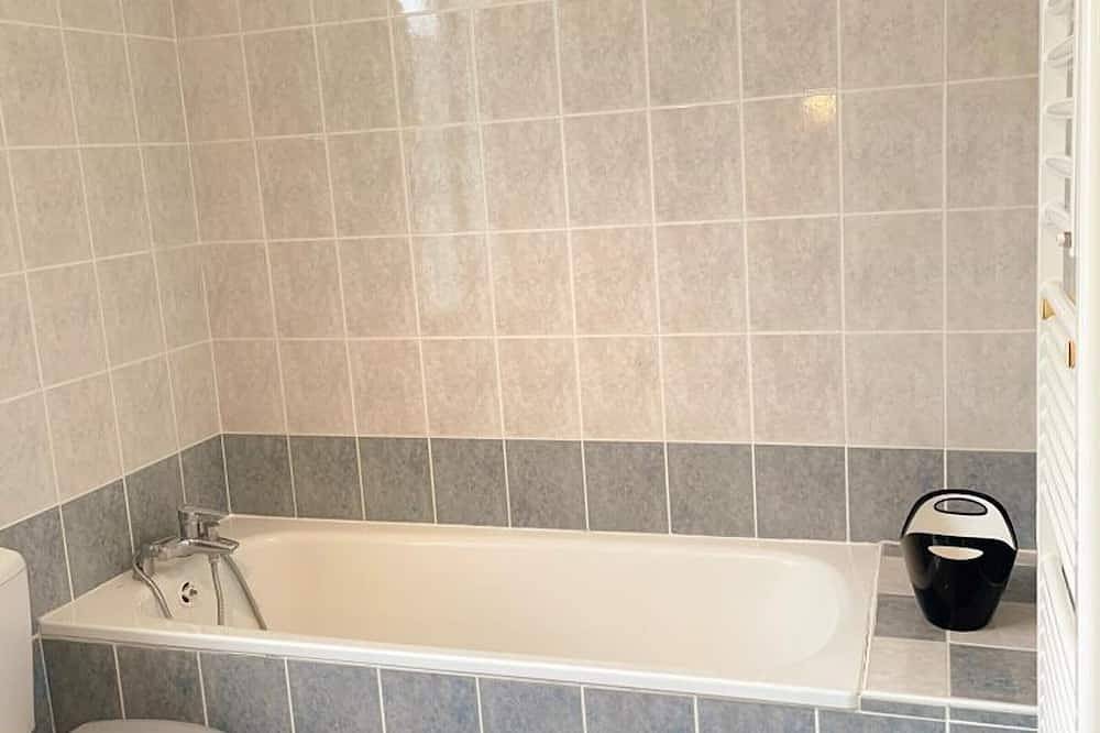 Gîte tout confort avec grand jardin, cheminée, clim et Wifi, proche châteaux de la Loire et Zooparc de Beauval in Feings, Sologne