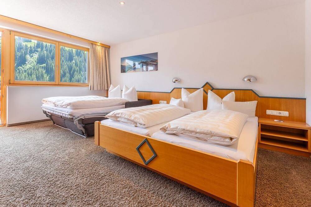 Dreibettzimmer Mittagspitze - Ländle Hotel in Damüls, Bregenzerwald