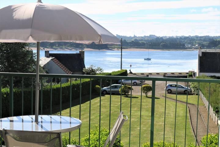 Appartement entier, Appartement rénové avec terrasse Vue Sur Mer à Tregastel in Coz-Pors, Trégastel