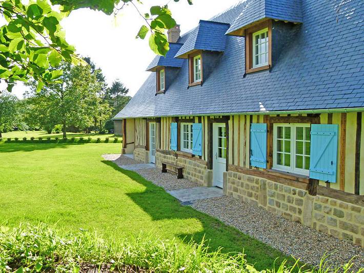 Gîte pour 7 personnes, avec Terrasse ainsi que Jardin et Vue
