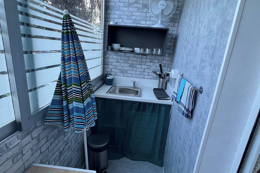 Chambre Mini Studio Avec Cuisine in Montélimar, Región de Nyons