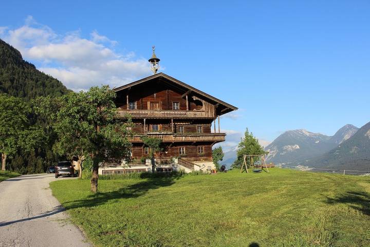 Ferienwohnung für 5 Personen, mit Ausblick und Garten sowie Balkon in Reith im Alpbachtal - 3