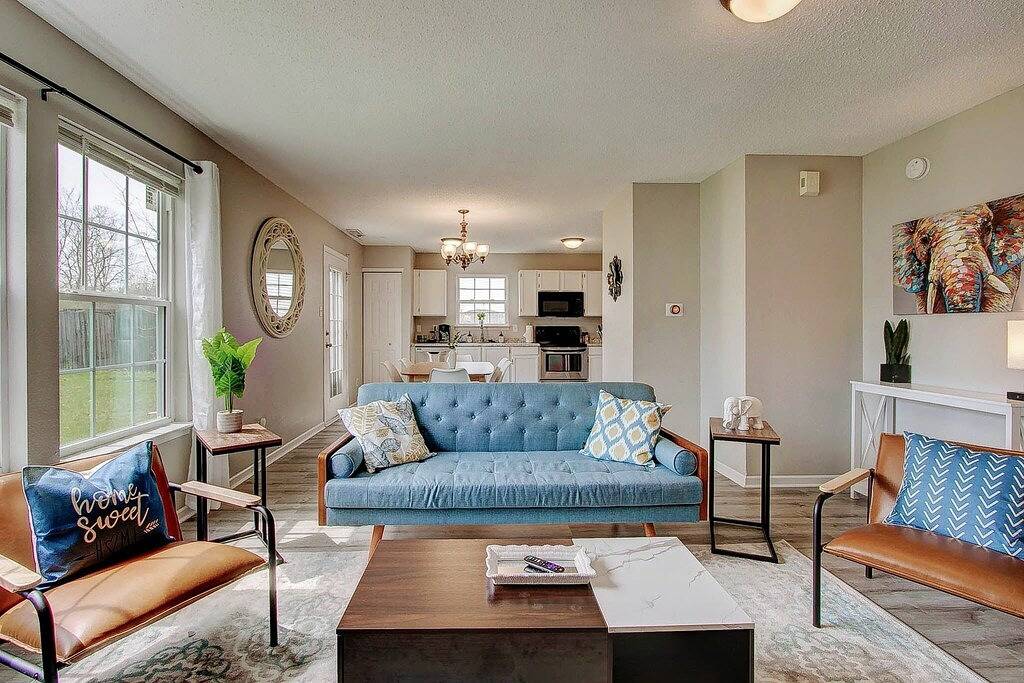 5 Mins to Ruoff! Dog Friendly! Large back yard! in Noblesville, Hamilton County