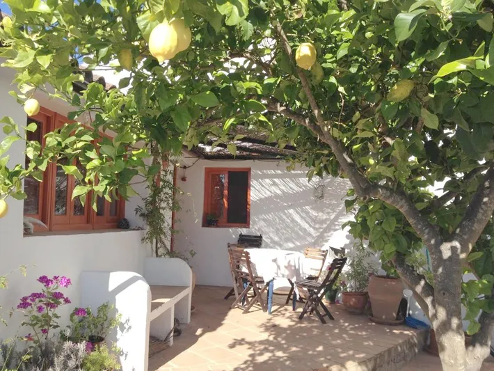 Casa de vacaciones para 2 personas, con terraza además de vistas y jardín - 1