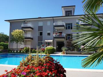Ferienhaus für 6 Personen, mit Garten und Pool, kinderfreundlich in Caorle