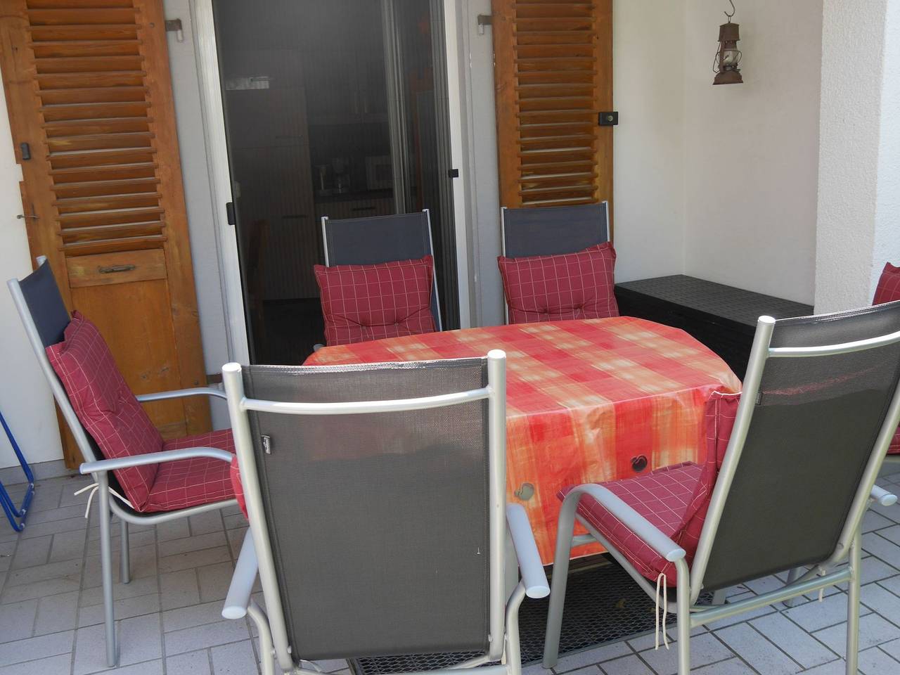 Ganze Ferienwohnung, Ferienwohnung Burger - Ferienwohnung, 59 qm, 2 Zimmer, Terrasse, max. 5 Personen. in Gottmadingen, Hegau