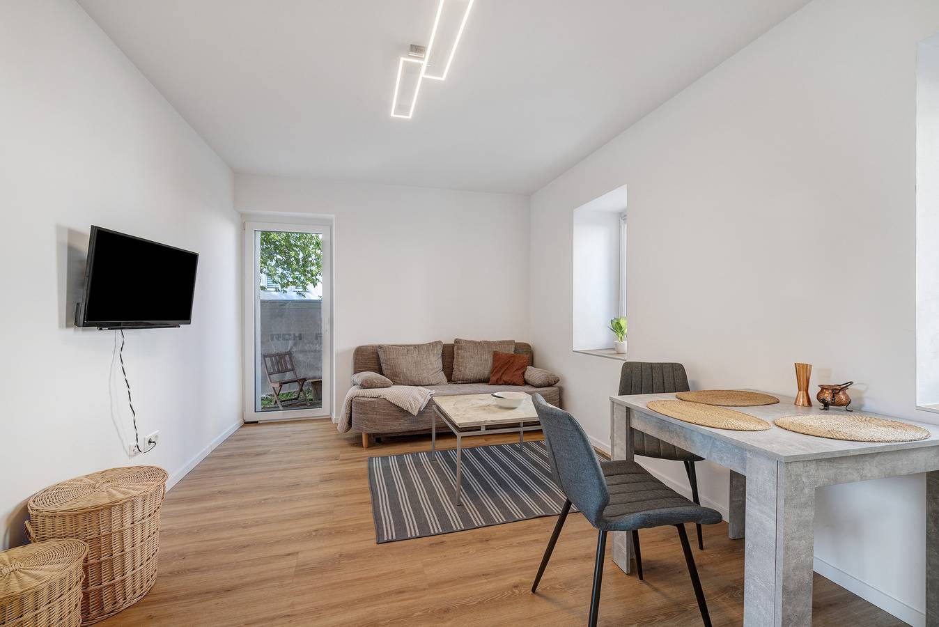 Ganzes Studio, Studio 'Loft Am Bahnhof' mit Bergblick, Wi-Fi und Klimaanlage in Albstadt, Neckar-Alb