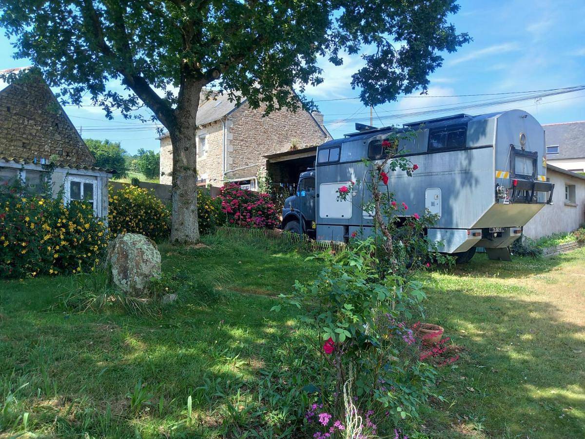 Campertruck Off-Grid in Hénon, Cotes-d'Armor