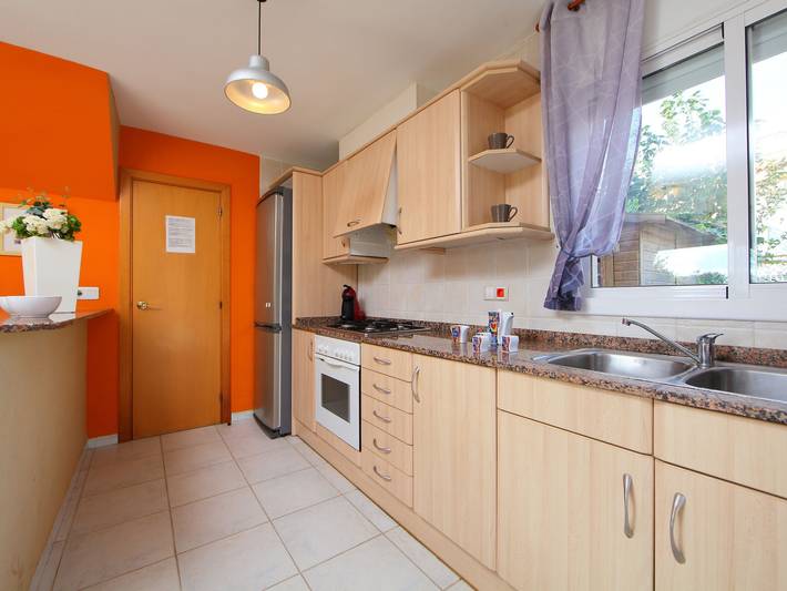 Location de vacances pour 8 personnes, avec vue et piscine ainsi que jardin et balcon à L'Ampolla - 4