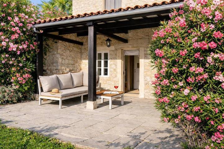 Chambre d’hôte pour 2 personnes, avec jardin ainsi que vue et piscine à Montcuq - 2