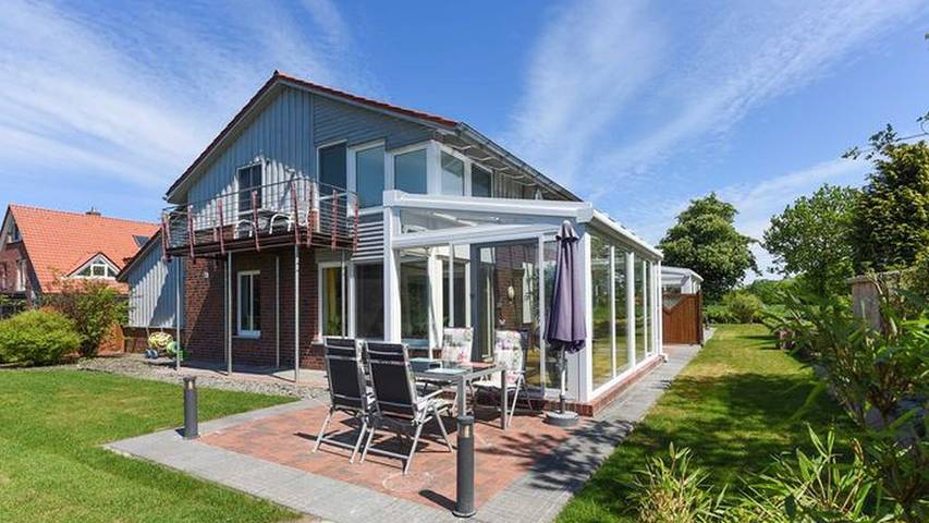Ferienwohnung für 4 Personen, mit Terrasse und Garten sowie Sauna, kinderfreundlich in Holtgast