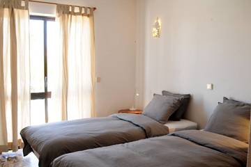 Villa for 6 Guests in Luz, Faro District, Picture 3