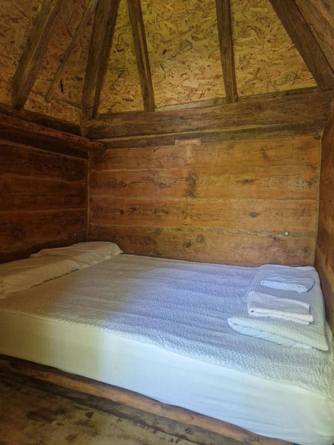 Stala la la Camping in Serbia Centralna