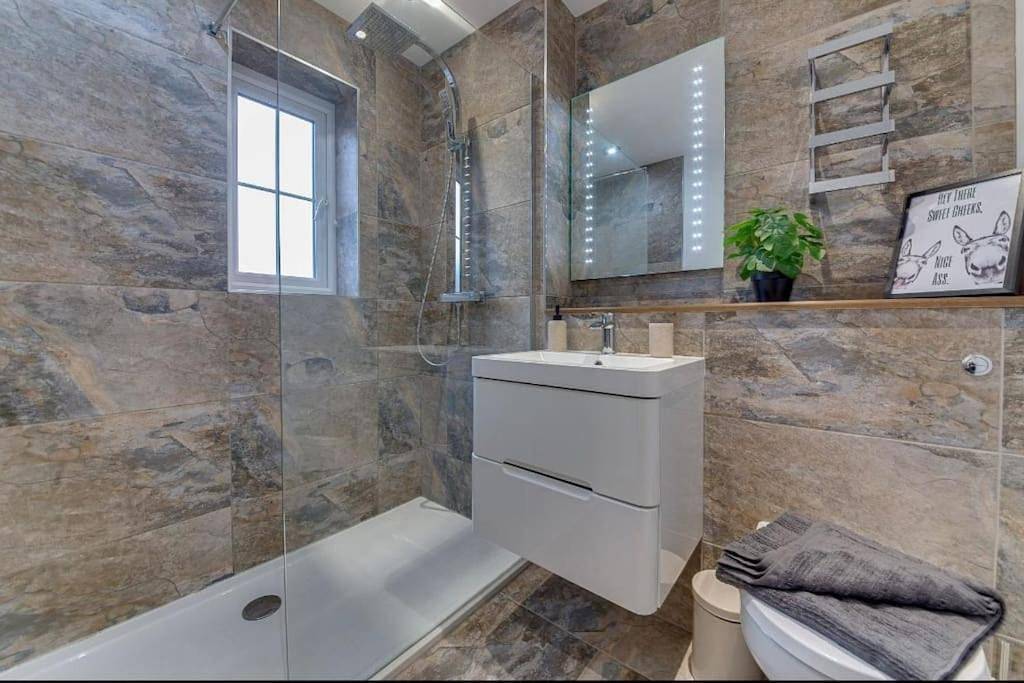 One-Bedroom House in Cleethorpes, Grimsby and Cleethorpes
