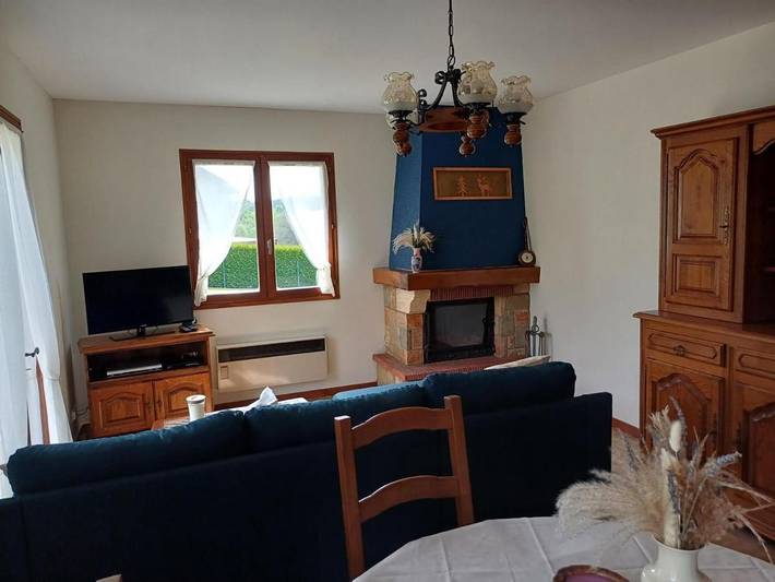 Location de vacances pour 4 personnes, avec jardin à Uzemain - 2