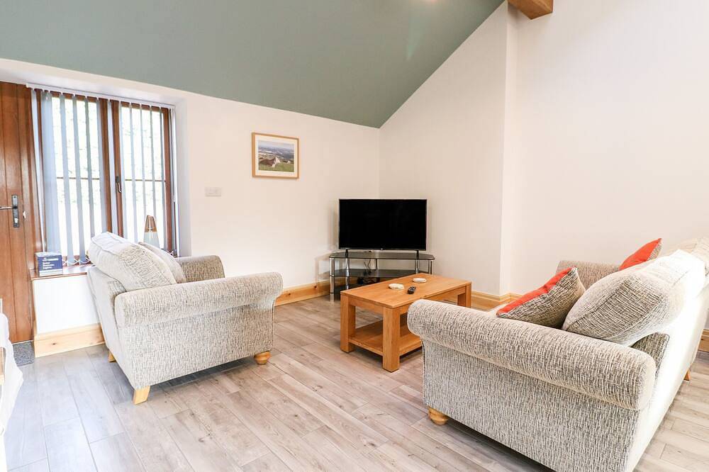 Robin'S Rest, character holiday cottage in Blythe Bridge in Stafford, Staffordshire