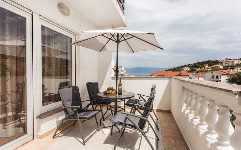 Ferienwohnung für 2 Personen, mit Garten in Vrbnik