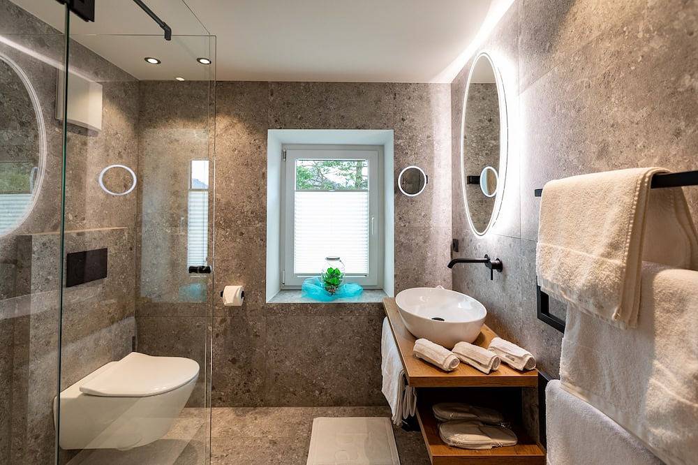 Ganze Wohnung, Ferienwohnung 1 - One - Seegut Kübler in Salzkammergut-Berge, Unterach am Attersee